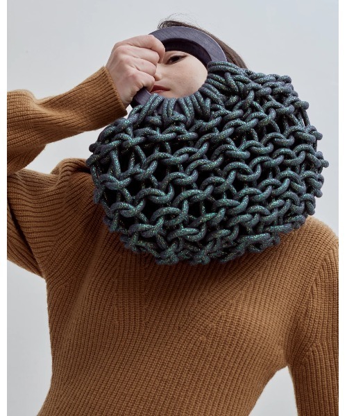 ALIENINA（アリエニーナ）の「【ALIENINA/アリエニーナ】ウッドハンドル ミニ コットン ロープバッグ（ハンドバッグ・レディース・ライトグレー/ベージュ/マスタード/チョコ・FREE）」の11枚目の写真