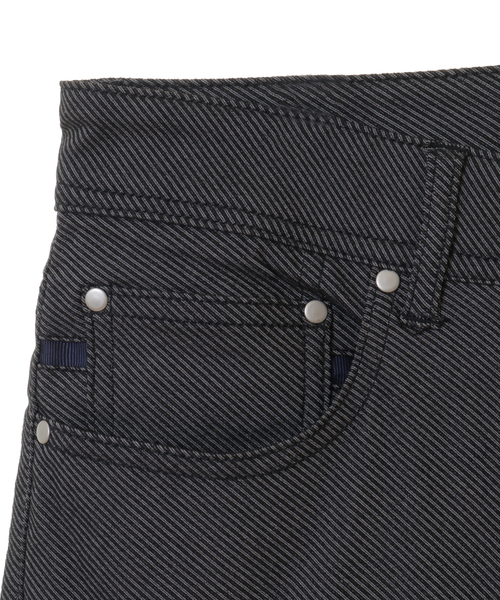 MEN'S MELROSE（メンズメルローズ）の「ハイパーストレッチカルゼ5ポケパンツ（チノパンツ・メンズ・グレー/チャコールグレー・2/3/4/5）」の4枚目の写真