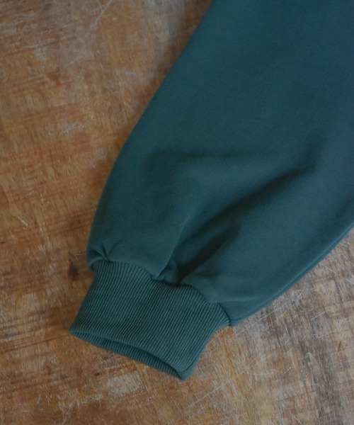 HWG_5（エイチダブルゴー）の「HWG_5オリジナル ビッグシルエットロゴスウェット - G-25-307 -（スウェット・レディース・ホワイト/ブラック/グリーン・FREE）」の14枚目の写真