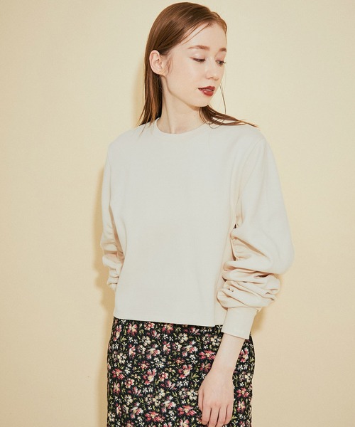 MADEMOISELLE ROPE'(マドモアゼル ロペ)の「ギャザースリーブスウェットプルオーバー(スウェット・レディース・ダークパープル/ホワイト系その他2・38)」の17枚目の写真