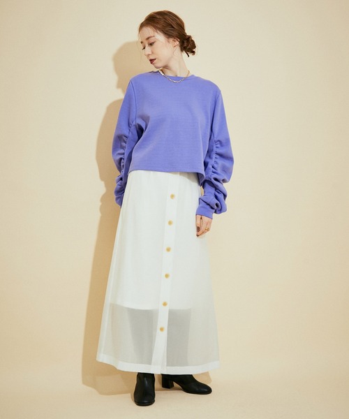 MADEMOISELLE ROPE'(マドモアゼル ロペ)の「ギャザースリーブスウェットプルオーバー(スウェット・レディース・ダークパープル/ホワイト系その他2・38)」の8枚目の写真