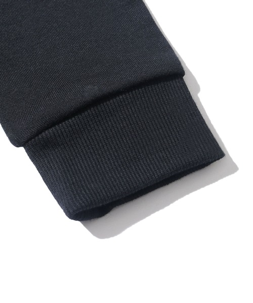 Guess(ゲス)の「GUESS/ゲス MENS S L/SLV SWEATSHIRT クルーネックスウェット フロントロゴ(スウェット・メンズ・アイボリー/ブラック/カーキ・XL/M/L)」の14枚目の写真