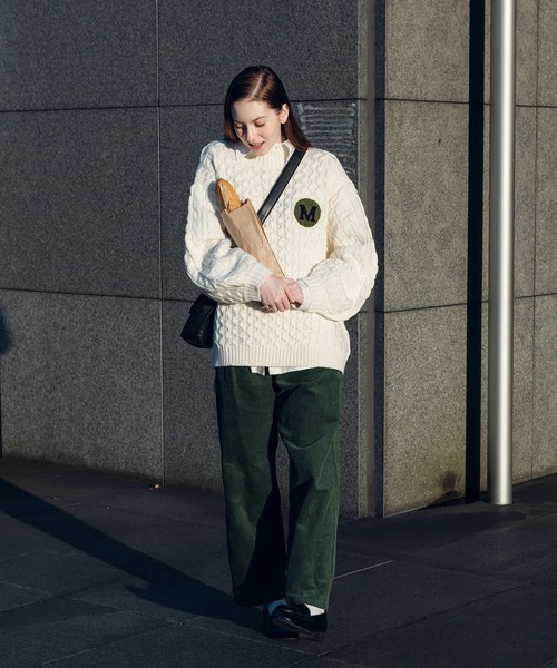 MUHET（ミュエータ）の「サガラ刺繍ロゴケーブルハイネックニット（ニット/セーター・レディース・オフホワイト/マスタード・SMALL/MEDIUM/LARGE）」の8枚目の写真