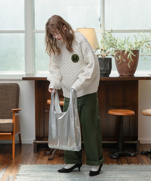 MUHET（ミュエータ）の「サガラ刺繍ロゴケーブルハイネックニット（ニット/セーター・レディース・オフホワイト/マスタード・SMALL/MEDIUM/LARGE）」の17枚目の写真