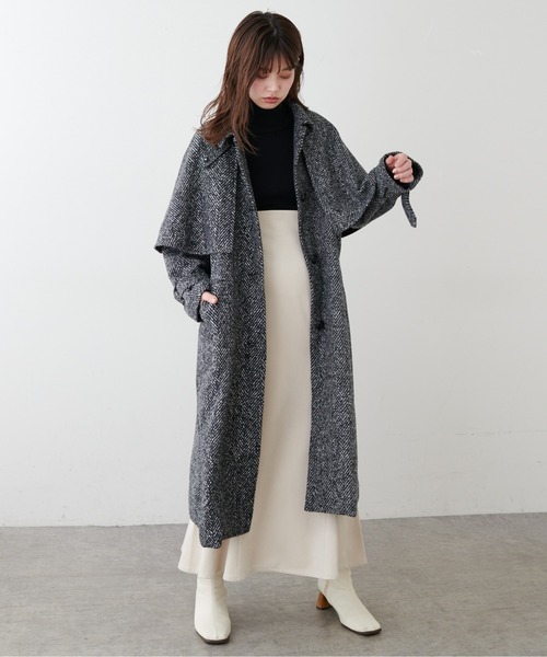 natural couture(ナチュラルクチュール)の「羽織るだけでトレンド顔!ケープ付きステンカラーコート(ステンカラーコート・レディース・その他1/ミント/アイボリー/グレー/ブラック・FREE)」の8枚目の写真