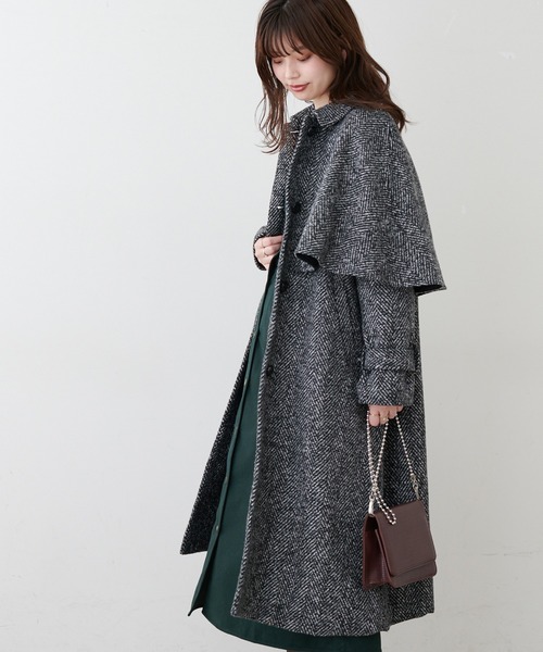 natural couture(ナチュラルクチュール)の「羽織るだけでトレンド顔!ケープ付きステンカラーコート(ステンカラーコート・レディース・その他1/ミント/アイボリー/グレー/ブラック・FREE)」の13枚目の写真