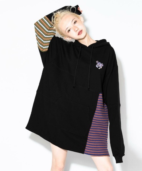 Candy Stripper（キャンディストリッパー）の「CANDY PATCHED BORDER HOODIE（パーカー・レディース・ブラック/ブラウン/グリーン・2）」の3枚目の写真