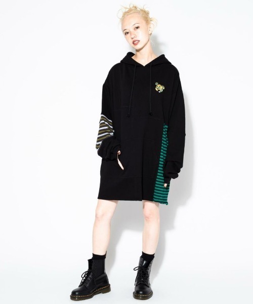 Candy Stripper（キャンディストリッパー）の「CANDY PATCHED BORDER HOODIE（パーカー・レディース・ブラック/ブラウン/グリーン・2）」の5枚目の写真