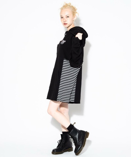 Candy Stripper（キャンディストリッパー）の「CANDY PATCHED BORDER HOODIE（パーカー・レディース・ブラック/ブラウン/グリーン・2）」の7枚目の写真