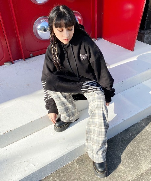 Candy Stripper（キャンディストリッパー）の「CANDY PATCHED BORDER HOODIE（パーカー・レディース・ブラック/ブラウン/グリーン・2）」の18枚目の写真