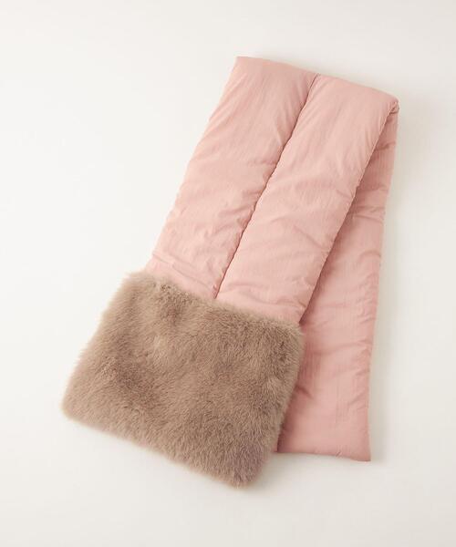 closet story（クローゼットストーリー）の「＜closet story（クローゼットストーリー）＞ナカワタ フェイクファー マフラー（マフラー・レディース・ライトブルー/ブラック/ライトピンク・FREE）」の4枚目の写真