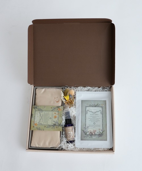 BIRTHDAY BAR（バースデイバー）の「【Siyolca シヨルカ】 Gift Set 眠りのギフトセット 睡眠グッズ（ボディケアキット/ギフトセット・レディース・ホワイト/グリーン・フリー）」の6枚目の写真