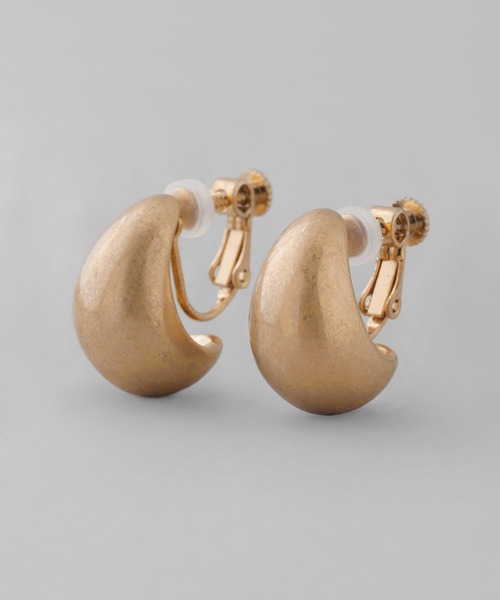 ANEMONE（アネモネ）の「マットメタルのカールイヤリング（イヤリング・レディース・ゴールド/シルバー・FREE）」の3枚目の写真