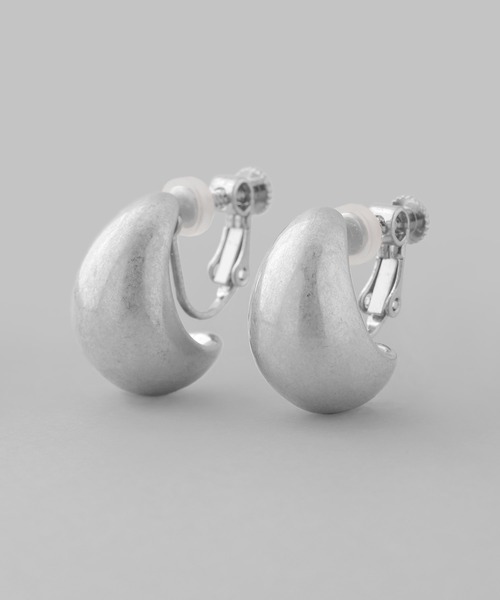 ANEMONE（アネモネ）の「マットメタルのカールイヤリング（イヤリング・レディース・ゴールド/シルバー・FREE）」の7枚目の写真