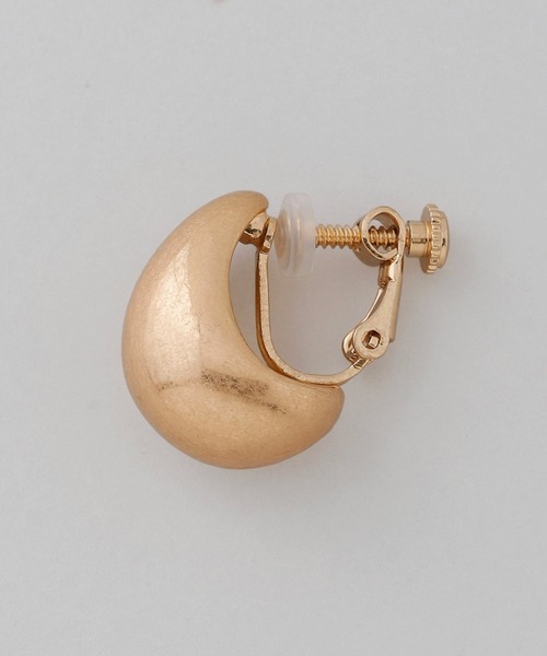 ANEMONE（アネモネ）の「マットメタルのカールイヤリング（イヤリング・レディース・ゴールド/シルバー・FREE）」の8枚目の写真