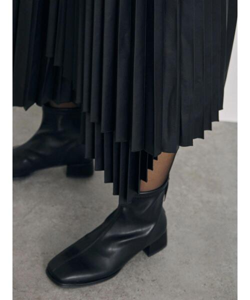 GARAGE OF GOOD CLOTHING（ガレージオブグッドクロージング）の「合皮巻きプリーツスカート（スカート・レディース・ブラック/ホワイト・FREE）」の7枚目の写真