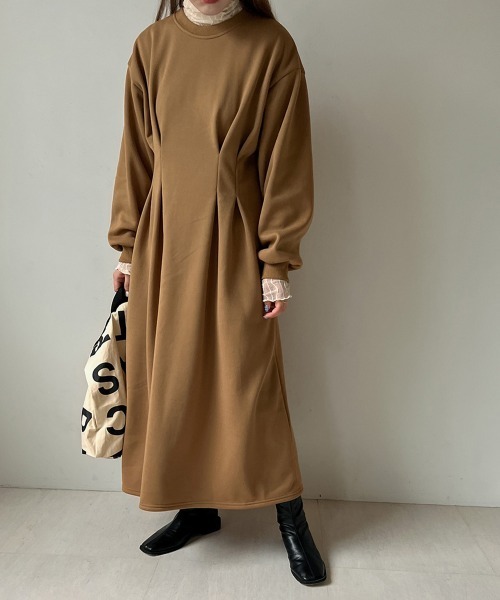 Bab（バブ）の「ウエストタック裏起毛ワンピース（ワンピース・レディース・ブラック/アイボリー/モカ/グレー系その他/ブルー系その他/ホワイト系その他・M）」の5枚目の写真