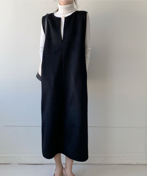 emi+（エミプラス）の「キーネックノースリーブロングワンピース/ジャンスカ（ジャンパースカート・レディース・ブラック/ブラウン/アイボリー/モカ/ライトブルー/ライトブラウン・FREE）」の11枚目の写真