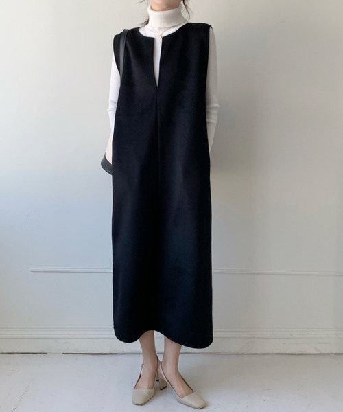 emi+（エミプラス）の「キーネックノースリーブロングワンピース/ジャンスカ（ジャンパースカート・レディース・ブラック/ブラウン/アイボリー/モカ/ライトブルー/ライトブラウン・FREE）」の7枚目の写真