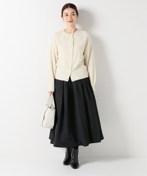 IENA（イエナ）の「WHITE/ビーズ刺繍クルーカーディガン