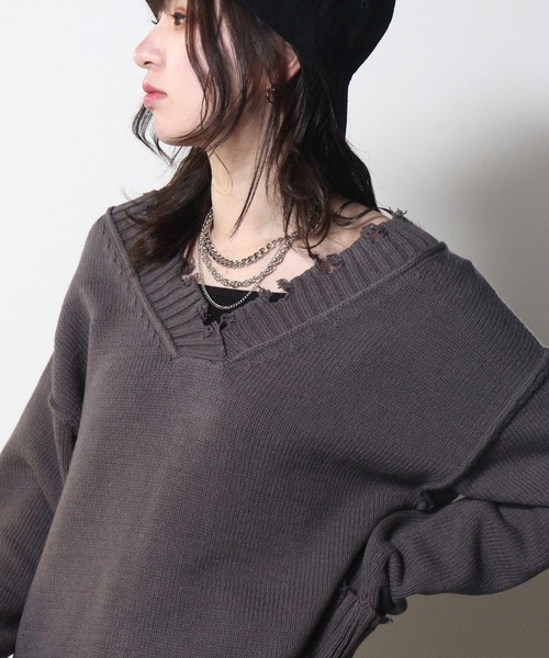 one way(ワンウェイ)の「【oneway Jeans】ブロークンVネックニット(ニット/セーター・レディース・ホワイト/ライトグレー/ライトブルー/オレンジ/ライトグリーン・FREE)」の3枚目の写真