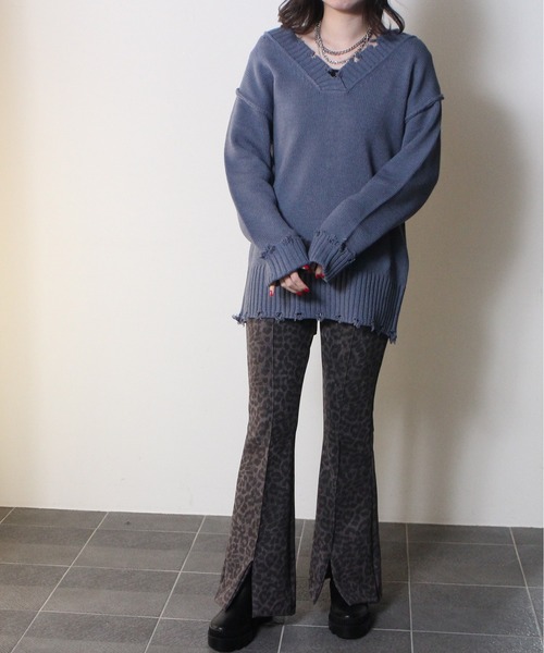 one way(ワンウェイ)の「【oneway Jeans】ブロークンVネックニット(ニット/セーター・レディース・ホワイト/ライトグレー/ライトブルー/オレンジ/ライトグリーン・FREE)」の12枚目の写真