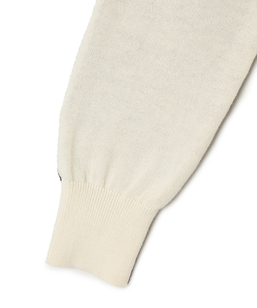 CONVERSE(コンバース)の「CONVERSE DESIGNED BY MEG / ニットプルオーバー(ニット/セーター・レディース・ブラック/クリーム・ONE SIZE)」の3枚目の写真