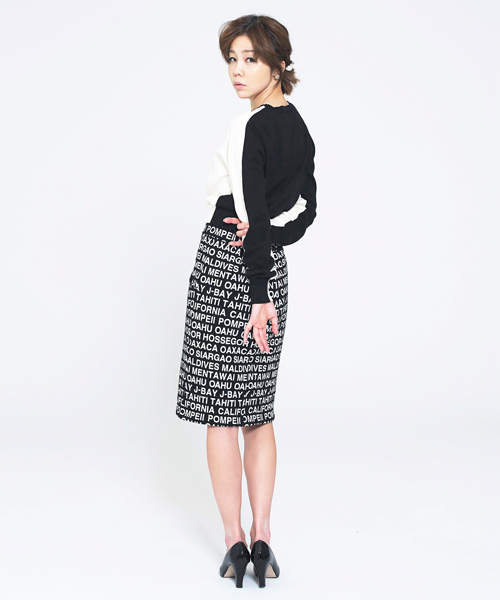 CONVERSE(コンバース)の「CONVERSE DESIGNED BY MEG / ニットプルオーバー(ニット/セーター・レディース・ブラック/クリーム・ONE SIZE)」の5枚目の写真