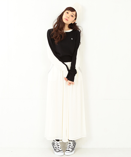 CONVERSE(コンバース)の「CONVERSE DESIGNED BY MEG / ニットプルオーバー(ニット/セーター・レディース・ブラック/クリーム・ONE SIZE)」の18枚目の写真