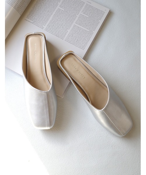 AmiAmi（アミアミ）の「ウッド調ヒールスクエアトゥミュール（サンダル・レディース・ブラック/ブラウン/シルバー/アイボリー/グレイッシュベージュ・LL/S/M/L）」の16枚目の写真