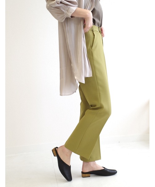 AmiAmi（アミアミ）の「ウッド調ヒールスクエアトゥミュール（サンダル・レディース・ブラック/ブラウン/シルバー/アイボリー/グレイッシュベージュ・LL/S/M/L）」の8枚目の写真