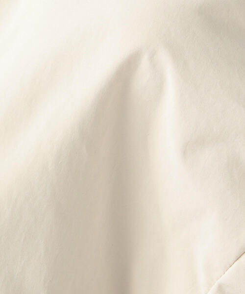 TOMORROWLAND （トゥモローランド）の「ポリエステルナイロン ジップアップブルゾン（ブルゾン・レディース・ホワイト/カーキ・36）」の10枚目の写真