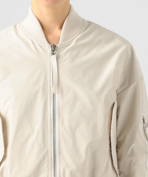 TOMORROWLAND （トゥモローランド）の「ポリエステルナイロン ジップアップブルゾン（ブルゾン・レディース・ホワイト/カーキ・36）」の12枚目の写真