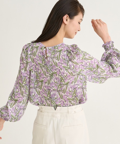 ANAYI（アナイ）の「シルエットミニフラワープリントパフ　ブラウス（シャツ/ブラウス・レディース・イエロー/ラベンダー・38/36）」の15枚目の写真