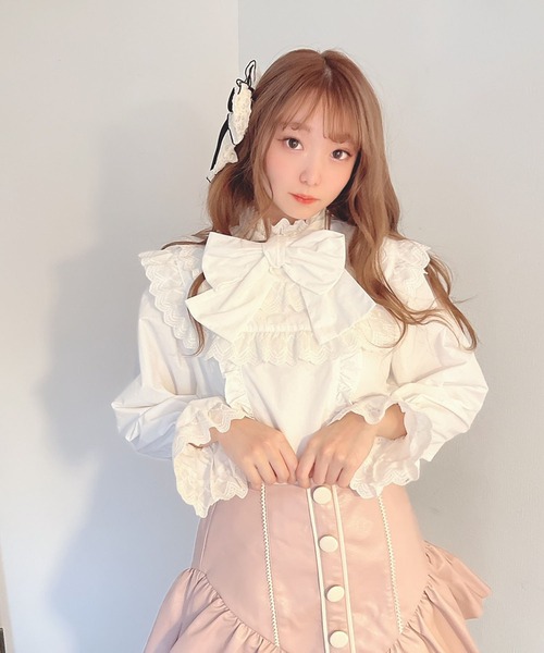 Swankiss(スワンキス)の「SX bigribbon cotton B/L(シャツ/ブラウス・レディース・ベージュ/ホワイト/ブラック・FREE)」の2枚目の写真