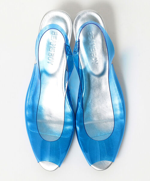 BEAMS BOY(ビームスボーイ)の「BEAMS BOY / クリアサンダル(サンダル・レディース・ホワイト/ブルー・24.0cm/24.5cm/23.5cm)」の13枚目の写真