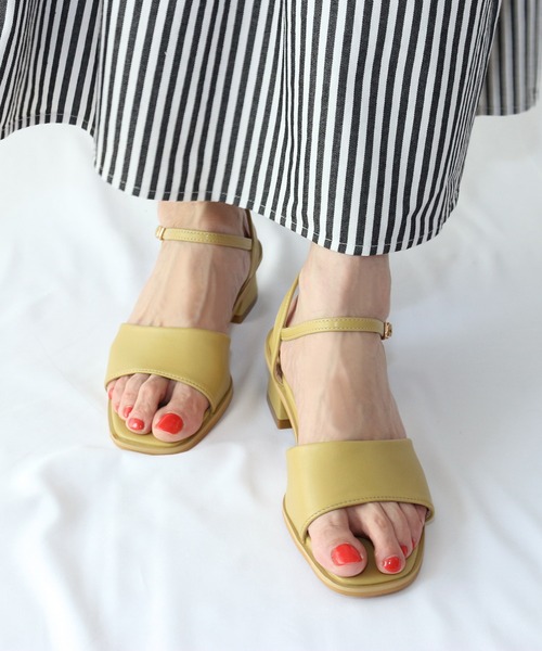 Fin（フィン）の「スクエアトゥストラップサンダル【低反発スポンジ入り】（サンダル・レディース・アイボリー/ブラック/グリーン/ベージュ・S/M/L/LL）」の22枚目の写真