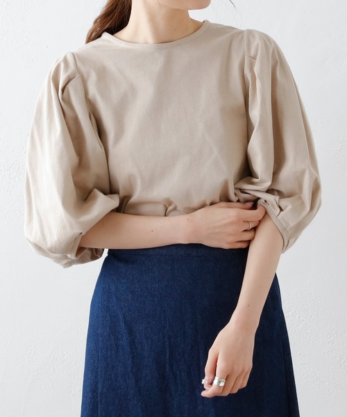 PUAL CE CIN(ピュアルセシン)の「タック袖ボリュームプルオーバー(Tシャツ/カットソー・レディース・ブラック/オフホワイト/ライトベージュ・FREE)」の7枚目の写真