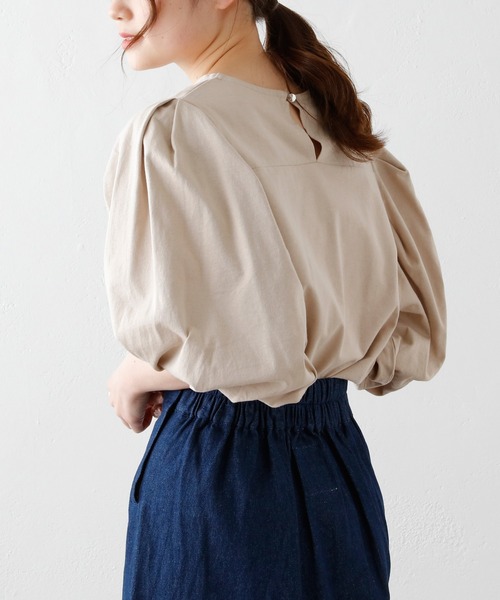 PUAL CE CIN(ピュアルセシン)の「タック袖ボリュームプルオーバー(Tシャツ/カットソー・レディース・ブラック/オフホワイト/ライトベージュ・FREE)」の19枚目の写真