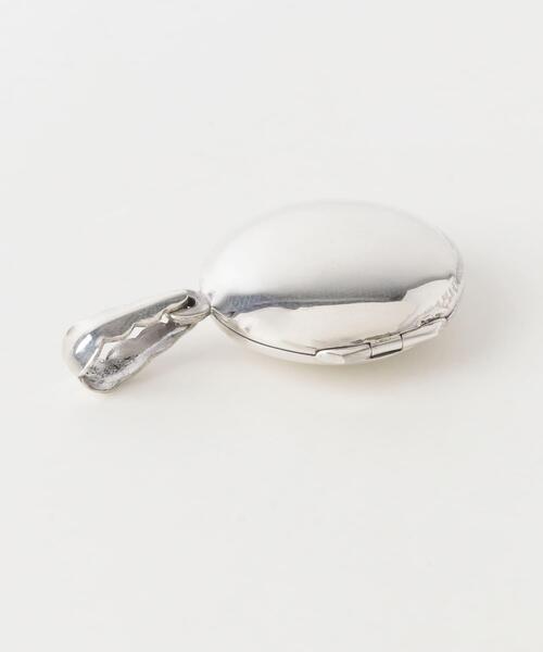 URBAN RESEARCH（アーバンリサーチ）の「decor『デコール』　Round Locket pendant（チャーム・レディース・シルバー・-）」の4枚目の写真