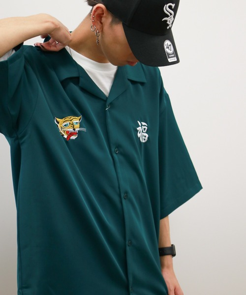 VENCEEXCHANGE（ヴァンスエクスチェンジ）の「バック刺繍半袖ベトシャツ（シャツ/ブラウス・メンズ・ホワイト/ブラック/グリーン・M/L）」の5枚目の写真