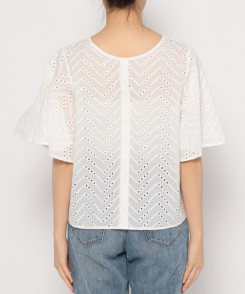 GLOBAL WORK(グローバルワーク)の「レース2WAYブラウス半袖ブラウス/MATINEE LINE/275992(シャツ/ブラウス・レディース・ブラック/ホワイト系その他2・LARGE/MEDIUM)」の7枚目の写真