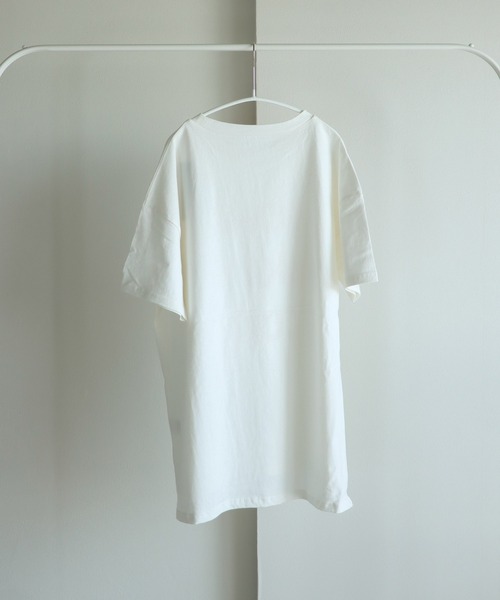 COURO(コウロ)の「ロゴプリントオーバーサイズTシャツ(Tシャツ/カットソー・レディース・ブラック/オフホワイト/イエロー・M)」の9枚目の写真