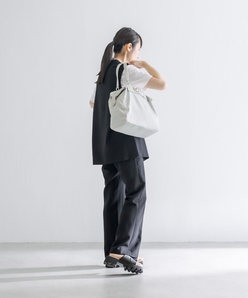 ear PAPILLONNER（イアパピヨネ）の「チェーン撥水2WAYショルダー