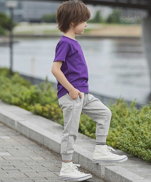 1piu1uguale3 RELAX（ウノピュウノウグァーレトレリラックス）の「1PIU1UGUALE3 RELAX(1PIU1UGUALE3 RELAX) キッズバックロゴプリントT（Tシャツ/カットソー・キッズ・ホワイト/ブラック/ネイビー/チャコールグレー/ライトピンク/ライトブルー/グリーン/パープル・110/150/140/130/120）」の13枚目の写真