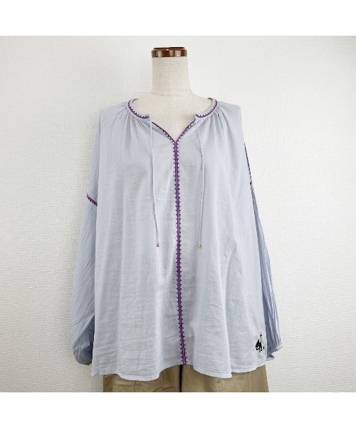 Rydia(リディア)の「コビニャーギャザーブラウス(シャツ/ブラウス・レディース・オフホワイト/サックスブルー/スミクロ・M)」の10枚目の写真