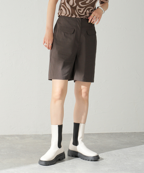 Oriens JOURNAL STANDARD(オリエンス ジャーナルスタンダード)の「フラップショートパンツ(その他パンツ・レディース・カーキ/ブラウン/ブルー系その他/ブラック・SMALL/MEDIUM)」の2枚目の写真