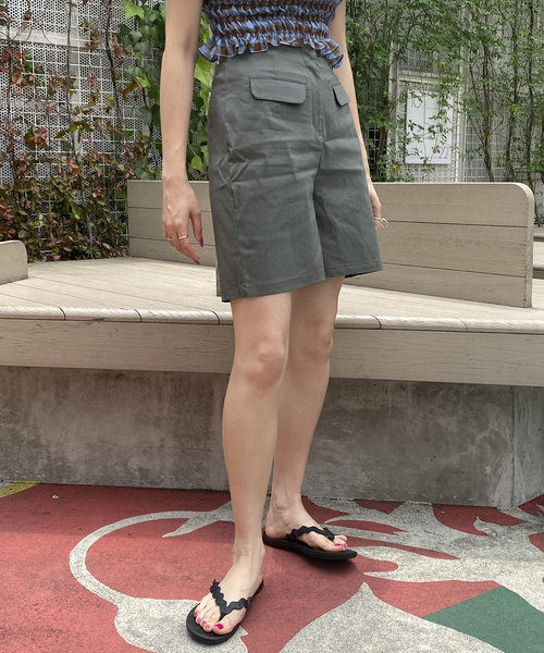 Oriens JOURNAL STANDARD(オリエンス ジャーナルスタンダード)の「フラップショートパンツ(その他パンツ・レディース・カーキ/ブラウン/ブルー系その他/ブラック・SMALL/MEDIUM)」の6枚目の写真