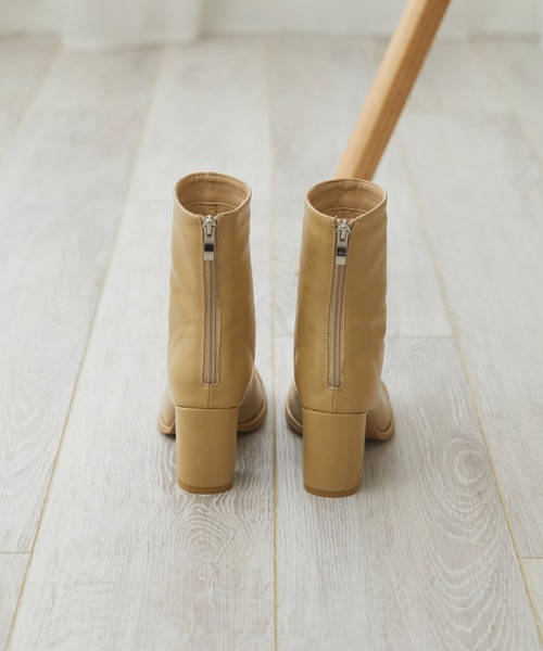 ANGIE（アンジー）の「ワイドスクエアトゥショートブーツ（ブーツ・レディース・ブラック/ベージュ/アイボリー・MEDIUM/LARGE/X-LARGE）」の18枚目の写真
