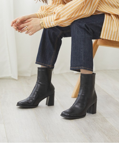 ANGIE（アンジー）の「ワイドスクエアトゥショートブーツ（ブーツ・レディース・ブラック/ベージュ/アイボリー・MEDIUM/LARGE/X-LARGE）」の19枚目の写真
